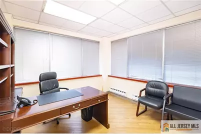 2 State Route 27 Highway #100, Edison, NJ 08820 - Photo 2