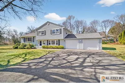 7 Griggs Road, Cranbury Township, NJ 08512 - Photo 2