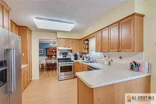 575 Grove Ave, Edison, NJ 08820 - Photo 20