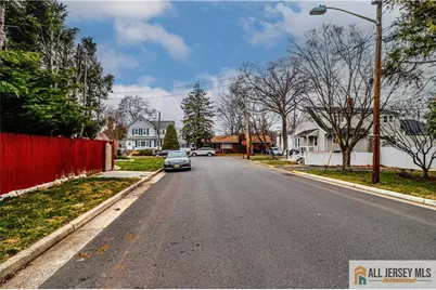 13 Riverview Avenue, Edison, NJ 08817 - Photo 6