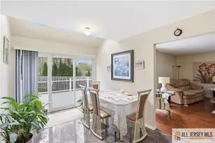 40 La Valencia Rd, Old Bridge Township, NJ 07726 - Photo 12