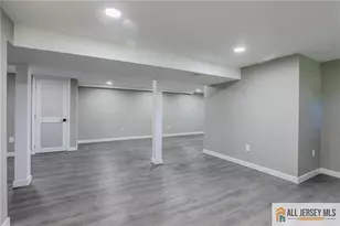 21 Monroe Ave, Carteret, NJ 07008 - Photo 20