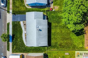 21 Monroe Ave, Carteret, NJ 07008 - Photo 28