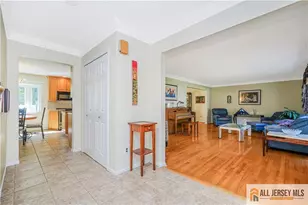 9 Braddock St, East Brunswick Township, NJ 08816 - Photo 4