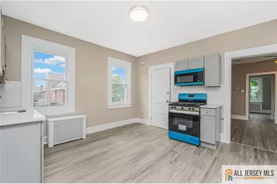 105 Louis Street, New Brunswick, NJ 08901 - Photo 32