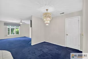 40 Rutland Ln, Monroe Township, NJ 08831 - Photo 6