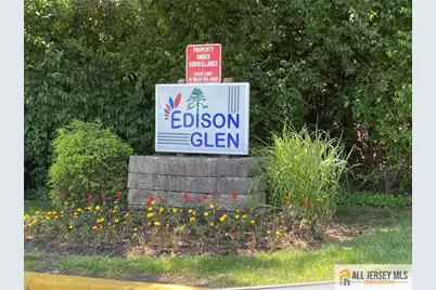 301 Edison Glen Terrace #301, Edison, NJ 08837 - Photo 2