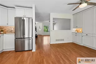 40 Lakeview Dr, Helmetta, NJ 08828 - Photo 14