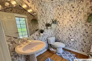 126 Mary Alice Ct, Union Township, NJ 07083 - Photo 10