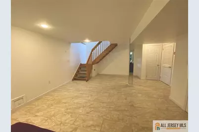 126 Mary Alice Court, Union Township, NJ 07083 - Photo 22