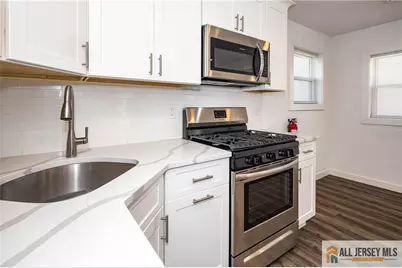 41 Paul Street, Fords, NJ 08863 - Photo 8