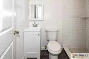 41 Paul St, Fords, NJ 08863 - Photo 14