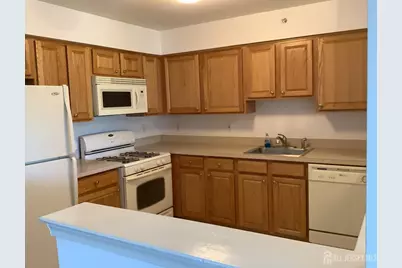 835 Cedar Court, New Brunswick, NJ 08901 - Photo 8
