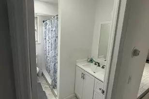 5 Pennsylvania Dr, Matawan, NJ 07747 - Photo 4