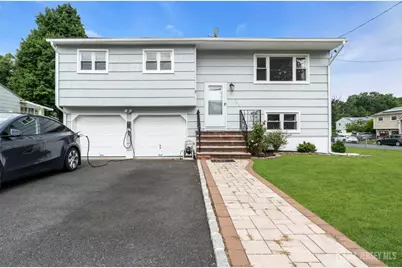 125 Jeff Street, Edison, NJ 08837 - Photo 4