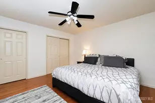 25 Edinburg Ln, East Brunswick Township, NJ 08816 - Photo 34
