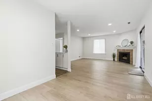 93 Gate House Ln, Edison, NJ 08820 - Photo 12