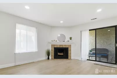 93 Gate House Lane, Edison, NJ 08820 - Photo 10