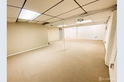 608 E Hendricks Boulevard E, South Plainfield, NJ 07080 - Photo 36