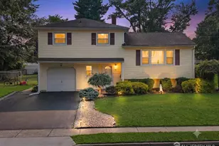 66 Janice Dr, Spotswood, NJ 08884 - Photo 2