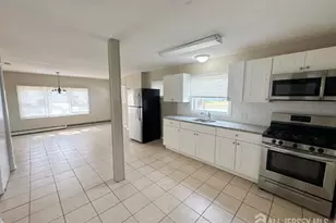 40 Runyon Ave, Edison, NJ 08817 - Photo 4