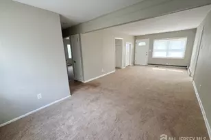 40 Runyon Ave, Edison, NJ 08817 - Photo 8