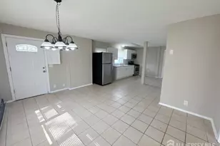 40 Runyon Ave, Edison, NJ 08817 - Photo 2