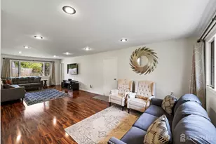 16 Stockton Rd, South Brunswick Township, NJ 08824 - Photo 4