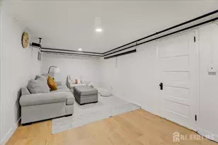 67 Morris Ave, Edison, NJ 08837 - Photo 22