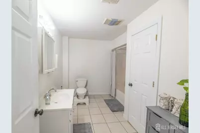 637 Main Street, Sayreville, NJ 08872 - Photo 28