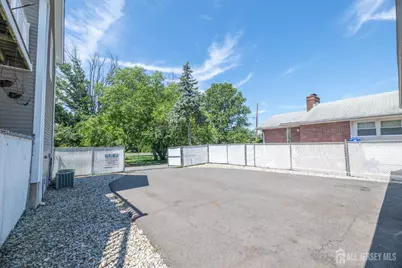 637 Main Street, Sayreville, NJ 08872 - Photo 68