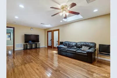 24 Winthrop Road, Edison, NJ 08817 - Photo 6