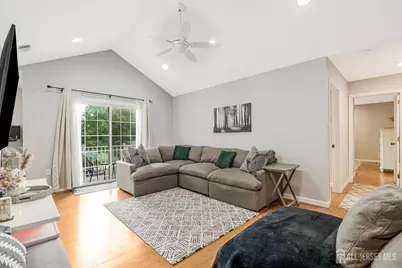 208 Cypress Lane, East Brunswick Township, NJ 08816 - Photo 4