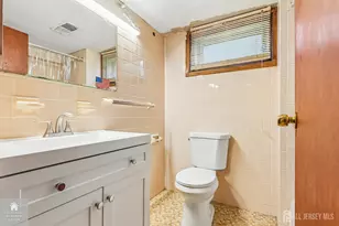 124 Sonora Ave, Iselin, NJ 08830 - Photo 20