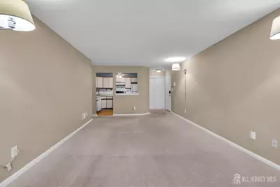 1011 Meadow Court, Helmetta, NJ 08828 - Photo 8