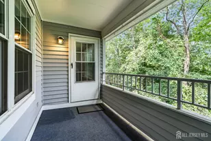 1011 Meadow Ct, Helmetta, NJ 08828 - Photo 6