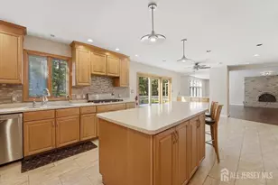 6 King Arthurs Ct, Edison, NJ 08820 - Photo 12