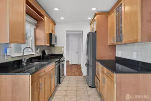 17 Joanna Pl, Colonia, NJ 07067 - Photo 8