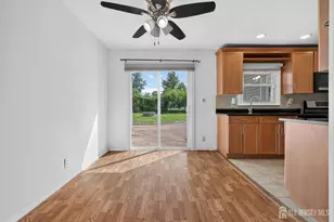17 Joanna Pl, Colonia, NJ 07067 - Photo 6