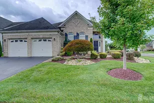 2 Troon Court, Monroe Township, NJ 08831 - Photo 2