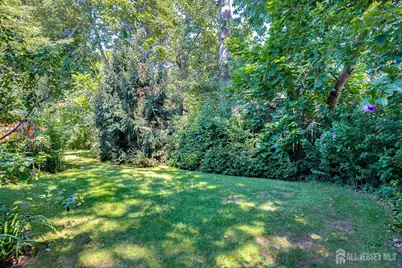 48 Frost Avenue, Edison, NJ 08820 - Photo 8