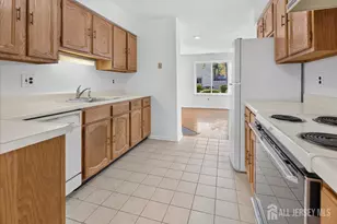 61 Tennyson Dr, Plainsboro Township, NJ 08536 - Photo 10