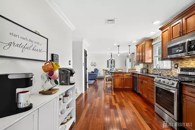 960 Gates Avenue, Piscataway Township, NJ 08854 - Photo 14