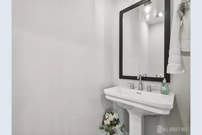 723 Station Road, Dunellen, NJ 08812 - Photo 12