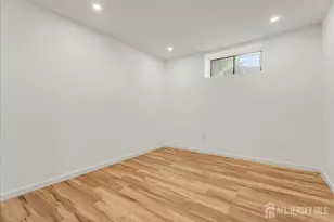 131 Beverly Hl Ter, Woodbridge Township, NJ 07095 - Photo 12