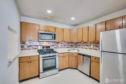 349 Lancaster Court, Piscataway Township, NJ 08854 - Photo 10