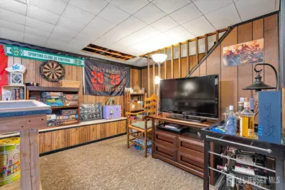 16 Hawthorne Avenue #16, Colonia, NJ 07067 - Photo 24