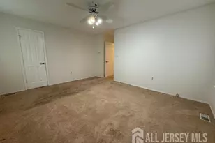 8 Benjamin Franklin Dr, Monroe Township, NJ 08831 - Photo 6