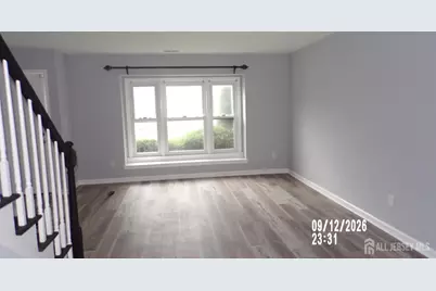 13 Heritage Square, Sayreville, NJ 08872 - Photo 2