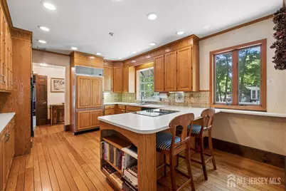 261 Beechwood Avenue, Middlesex, NJ 08846 - Photo 14